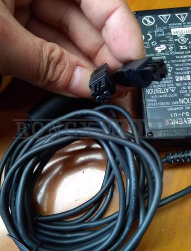 1PCS KEYENCE SJ-U1 Static eliminator power supply USED