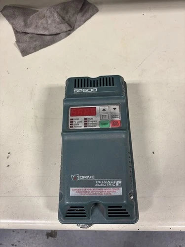 NEW NO BOX Reliance Electric SP500 1SU21001 AC Drive 1Hp 200-230Vac 3PH 50/60Hz