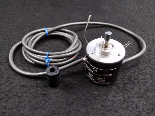 ONE OMRON E6B2-CWZ6C E6B2 CWZ6C 3600P/R Rotary Encoder 3600P New