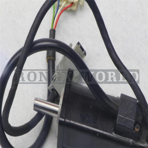 ONE Yaskawa SGMAH-01BAA61 Servo Motor 100W USED