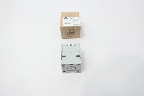 Allen Bradley 100-FPTA30 Pneumatic Timer 0.3-30sec Ser B