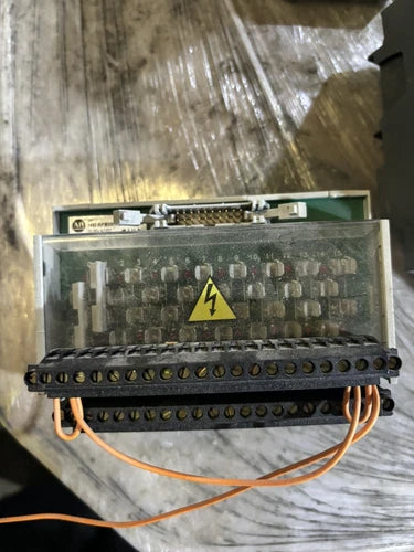 ALLEN BRADLEY 1492-RIFM20F-F24-2 1492RIFM20FF242 USED