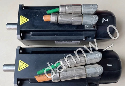 1PC Used KOLLMORGEN AKM54L-CCC2LB00 servo motor