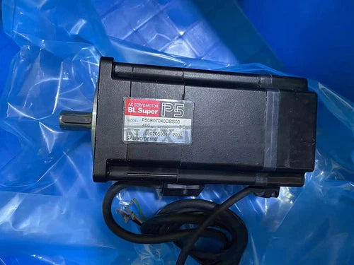 1PC NEW SANYO DENKI SERVO MOTOR P50B07040DBS00