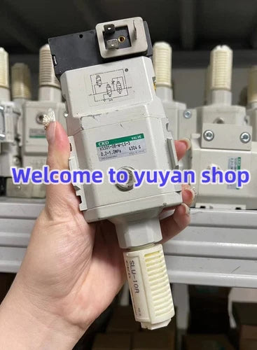 1pc USED CKD V3301-08-W-LS-3 starter valve TESTED by DHL or FedEx #E10