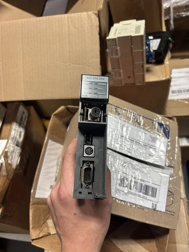 ALLEN BRADLEY SLC500 SLC 5/04 PROCESSOR 1747-L543/C USED