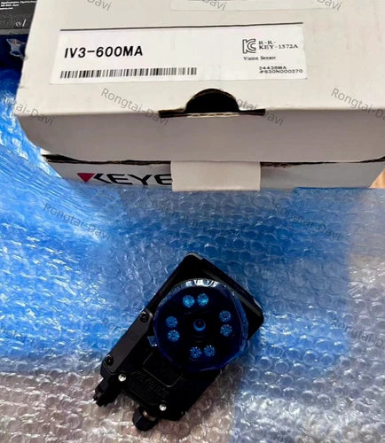 Brand new IV3-600MA Keyence transducer In Box