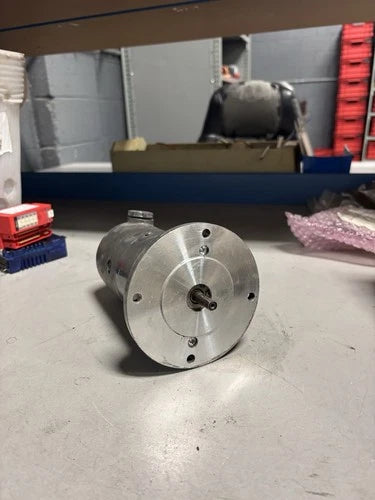 PTG100XP Baldor P601A100-1 DC Tachometer 100 volts USED