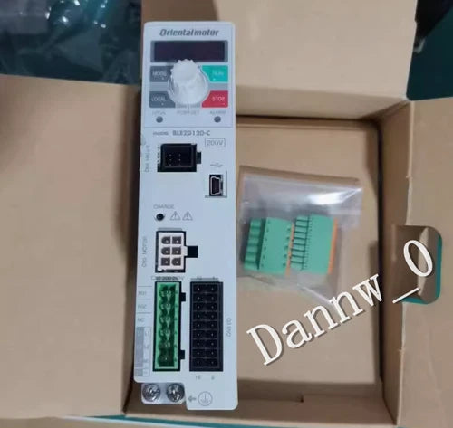 New In Box Vexta Orientalmotor BLE2D120-C Driver Free fast shipping