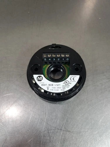 Allen Bradley 855T-BCB Ser B Indicator Light Mounting Base.                5E-17
