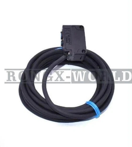 One new Keyence PZ-G62P photoelectric switch sensor