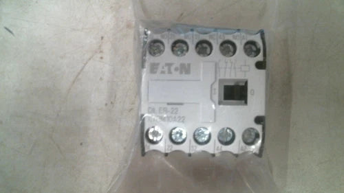 EATON CUTLER HAMMER XTRM10A22 SOLID STATE RELAY DIL ER-22 600VAC 10A -FREE SHIP