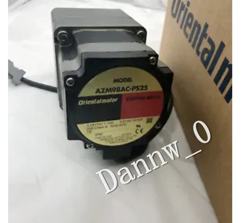 New In Box Vexta Orientalmotor AZM98AC-PS25 Motor Free fast shipping