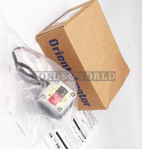 One  Vexta PK545NAW Servo Motor new