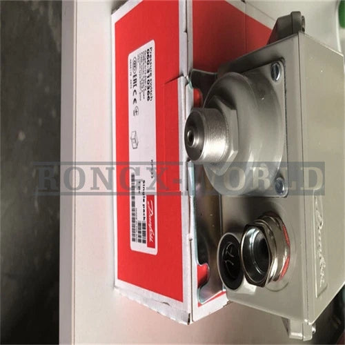 1PCS DANFOSS Pressure switch KPS33 060-310366 060-3103 NEW