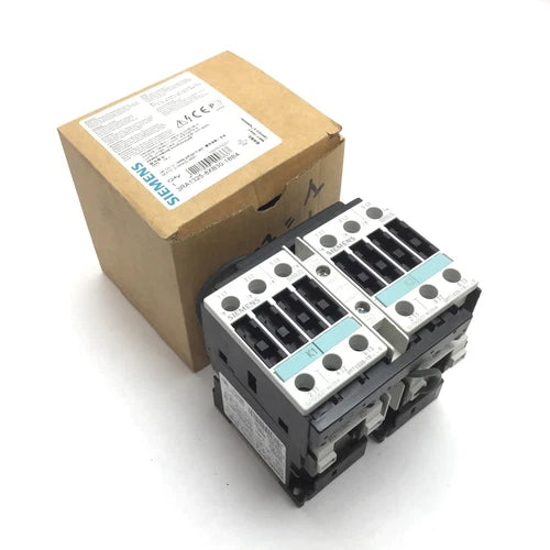 Siemens 3RA1325-8XB30-1BB4 Reversing Contactor Assembly, 3-Pole, Coil: 24VDC