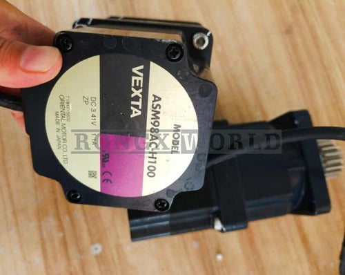 1PCS Used VEXTA ASM98AC-H100 stepper motor Used