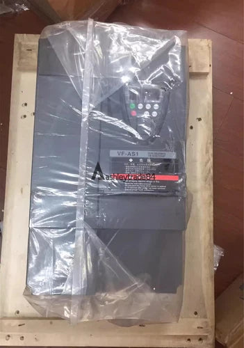 1PCS NEW Toshiba Inverter VFAS1-4132KPC 380V 132KW