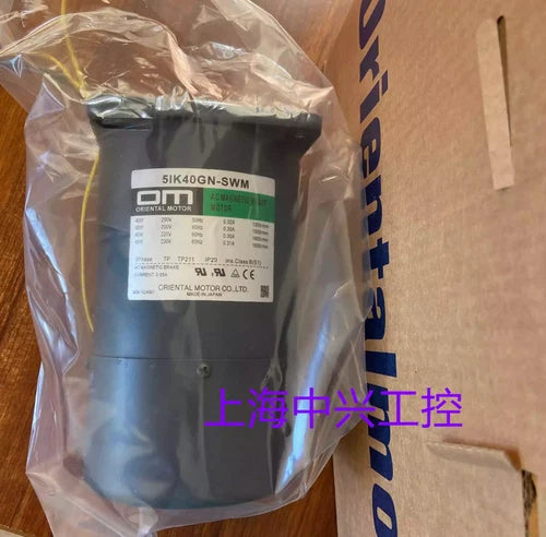 New In Box Orientalmotor OM 5IK40GN-SWM AC Magnetic Brake Motor Vexta
