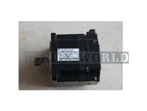 Yaskawa SGMPS-04A2A21 SGMPS04A2A21 AC Servo Motor
