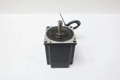 Yaskawa SGMPH-15A1A-YR11 Servo Motor 200v-ac 4.77nm 3000rpm