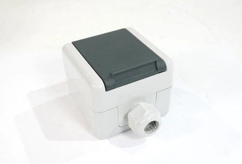 Jung 822W Einfach-Steckdose | senkrecht Schuko | 936571