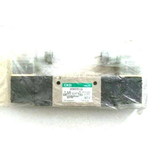 1pcs New CKD Solenoid Valve 4KA320-LS