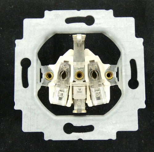 7 St¨¹ck Busch-Jaeger Steckdoseneinsatz 212 ohne Rahmen