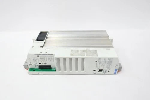 Lenze E82EV222-4C 8200 Vector Inverter Drive 400/500v-ac 650hz 400/500v-ac 3hp