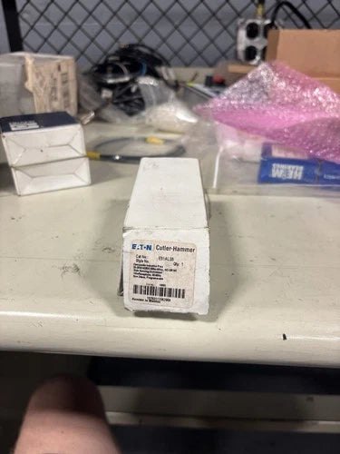 NEW EATON CUTLER-HAMMER INDUCTIVE PROXIMITY SENSOR E51ALS5