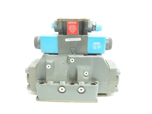Vickers DG5S-8-2C-T-M-FPA5WL-B5-30 DG4V-3S-6C-M-FPA5WL-B5-6 Control Valve 120vac