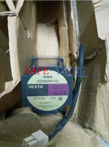 ONE New VEXTA Oriental Motor ASM66MK-N5 Motor