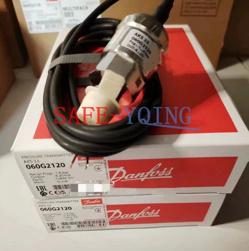 ONE new Danfoss AKS33 060G2120 pressure transmitter