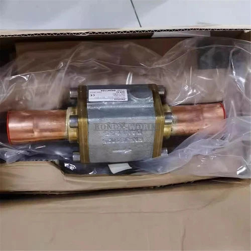 1PCS Danfoss EVR32 042H1104 solenoid valve