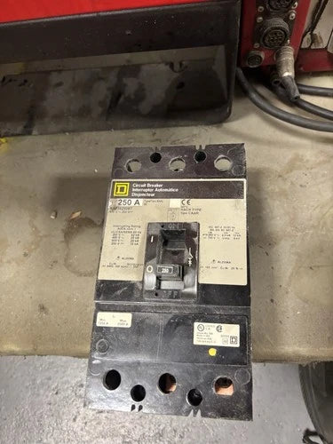 Square D KAP KAP36250MT 3 Pole 250 Amp 600V Gray Label Circuit Breaker KAP36250