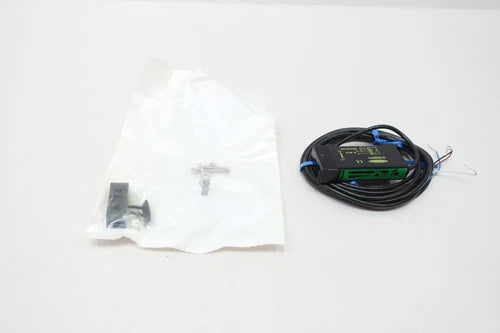 Banner D12SN6FPY Photoelectric Sensor 10-30v-dc