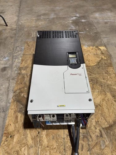 ALLEN BRADLEY 20GWANC415AN6VNHN8-RW AC DRIVE LIQUID COOLED 3 PHASE OUTPUT #S682
Opens in a new window or tab