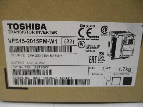 VFS15-2015PM-W1 New Sealed TOSHIBA TRANSISTOR INVERTER VFS15-2015PM-W1