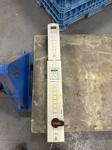 ABB ACH550 AC Drive w/ Bypass ACH550-VCR-023A-4+F267 15HP 3Ph w/ Keypad Used