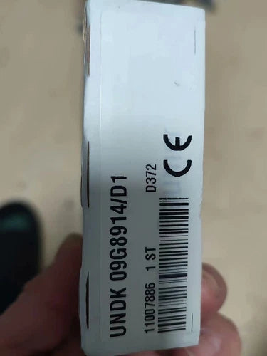 1PCS NEW BAUMER UNDK 09G8914/D1 sensor fedex or DHL
