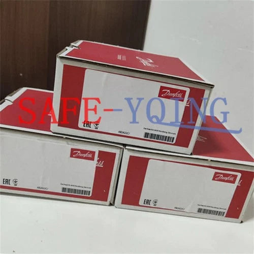 1PCS Danfoss Solenoid Valve EV220A 042U4084 NEW