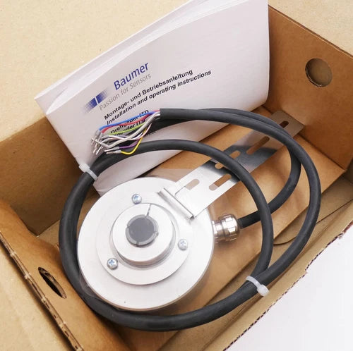 Baumer ITD 40 A 4 Y156 1024 T NI KR1 E 14 Inkrementaler Drehgeber -unused/OVP-