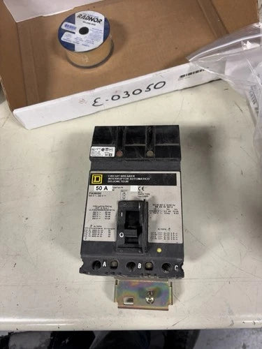 Square D FA FA36050 3 POLE 50 AMP 600V RELABELED CIRCUIT BREAKER USED