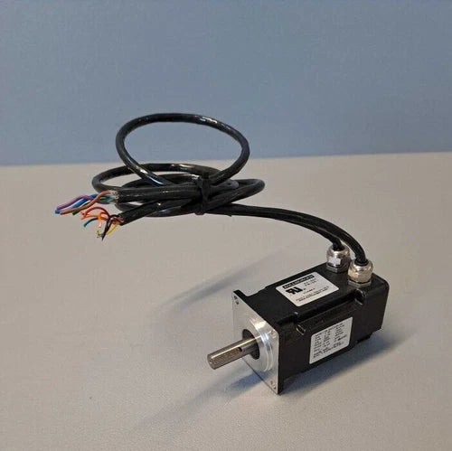 AKM11BAKCNR00 - KOLLMORGEN - AKM11B-AKCNR-00 / Servo Dc Used