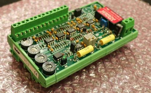 ATR Universal PID Controller VG2 on PHOENIX CONTRACT Carrier Rail