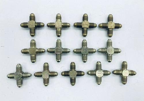 LOT OF 13 2650-04-04-04-04 HYDRAULIC JIC MALE UNION CROSS 0.17
