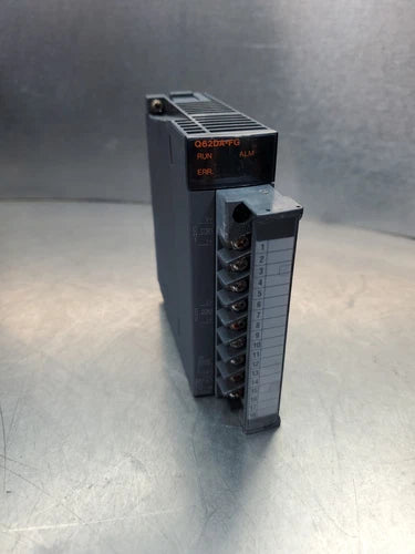 Mitsubishi Q62DA-FG Isolated D/A Converter Unit.                          3E-44