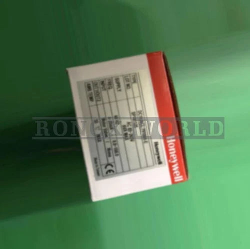 1PC  Honeywell DC1020CT-702000-E Temperature Controller new