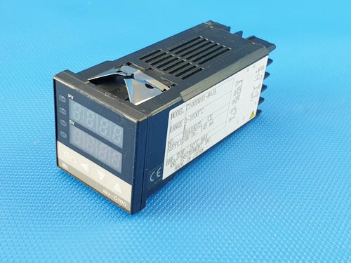 RKC TEMPERATURE CONTROLLER REX-C100 C100DR01-M*JA Inkl.MwSt