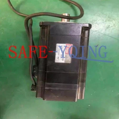 1PCS Used SANYO AC SERVO MOTOR P50B08100HXS9G